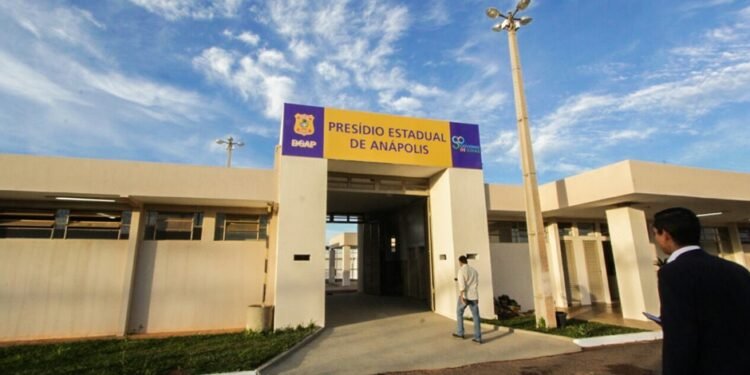 Resolução do CNPCP proíbe evangelismo em presídios e gera controvérsia