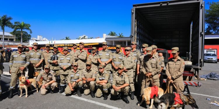 Goiás envia helicóptero com sete bombeiros ao Rio Grande Sul