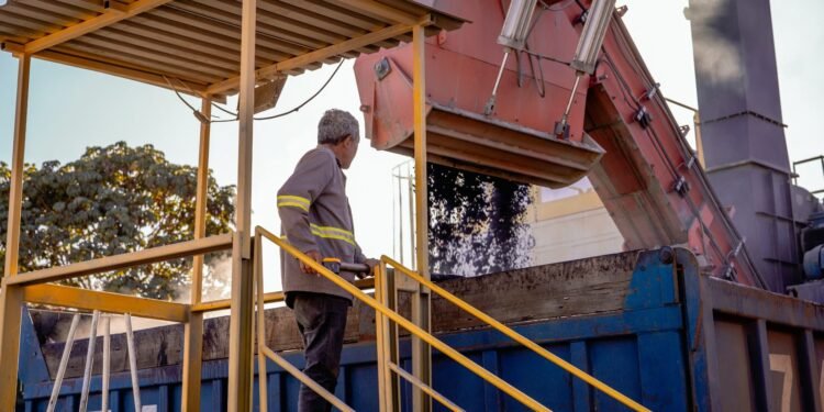 Prefeitura de Anápolis intensifica operação tapa-buraco e anuncia programa de recapeamento