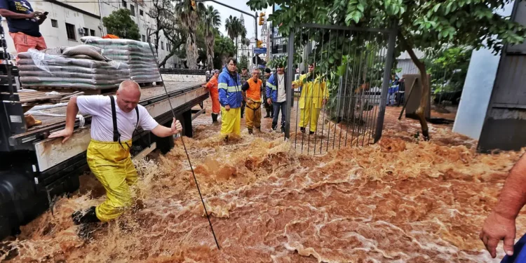 Chuvas no RS: cerca de 364 municípios podem ter problemas graves com relação ao saneamento básico