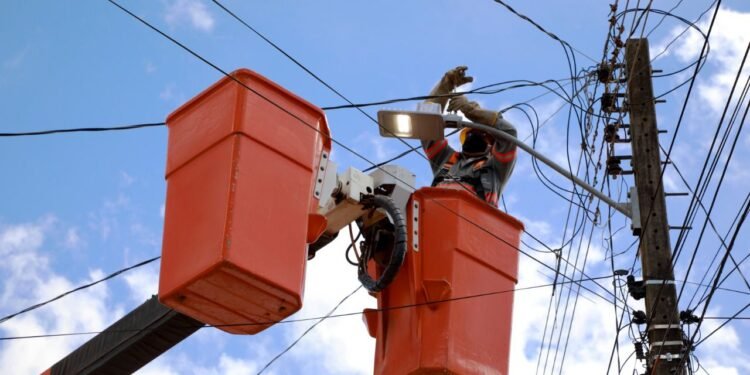 Prefeitura de Anápolis inicia troca de lâmpadas por LED no Distrito Agroindustrial