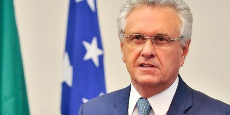 Governador Caiado alerta para desordem institucional no Brasil