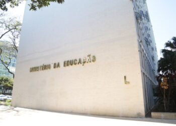 Medicina: MEC nega abertura de 9 novos cursos; decisão impacta formação de médicos no país, defende entidade