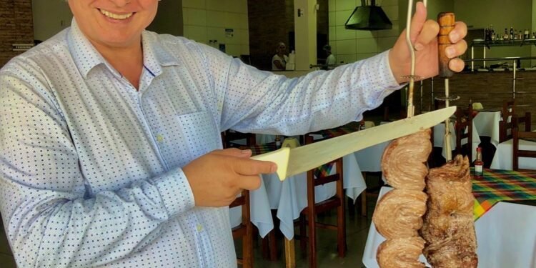 Buffet Livre com churrasco por apenas R$ 39,90 no Pampas Grill Churrascaria