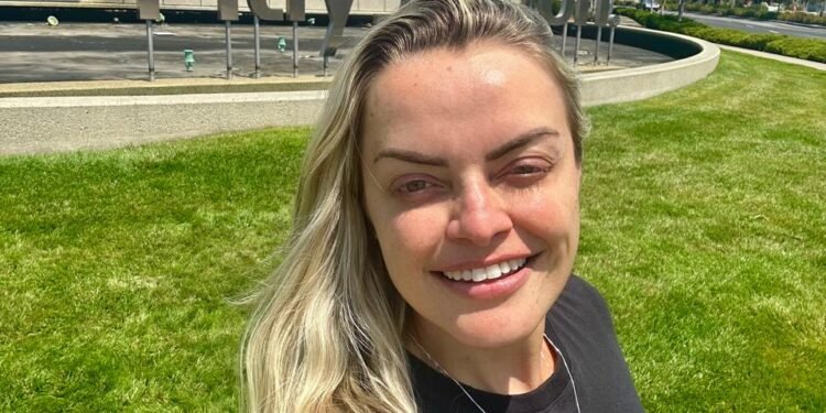 Farmacêutica anapolina Juliana Santos comenta a eleição de Trump nos EUA e o impacto na comunidade brasileira