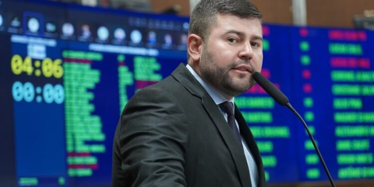 Deputado propõe dia estadual do advogado eleitoralista em Goiás