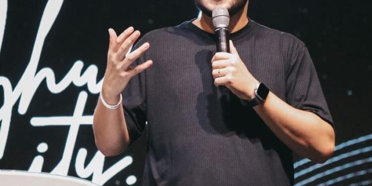 Pastor critica uso de inteligência artificial em sermões: ‘Pregação é experiência com Deus, não apenas informação’