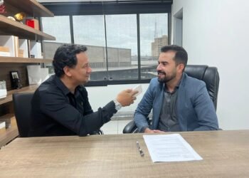 FAMA Centro Universitário mobiliza alunos em ação contra surto de dengue em Anápolis