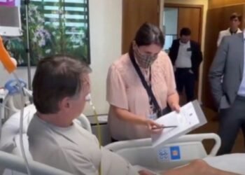 INACREDITÁVEL: Oficial de Justiça vai à UTI para notificar Bolsonaro por ordem de Moraes