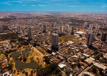 Prefeitura de Anápolis ganha nova estrutura com fusão de secretarias e criação de pastas estratégicas